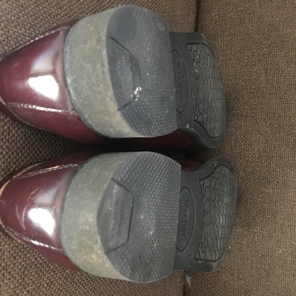 Classic Burgundy Leather Loafers - Picture 3 of 6